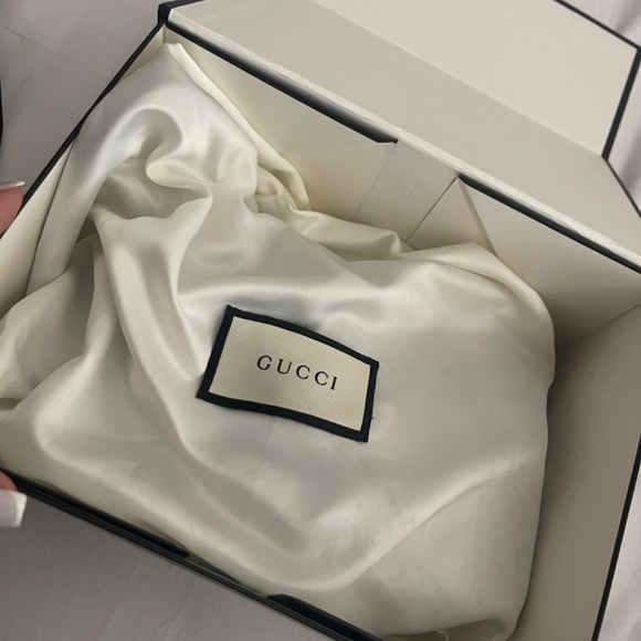 Gucci - Picture 7 of 8